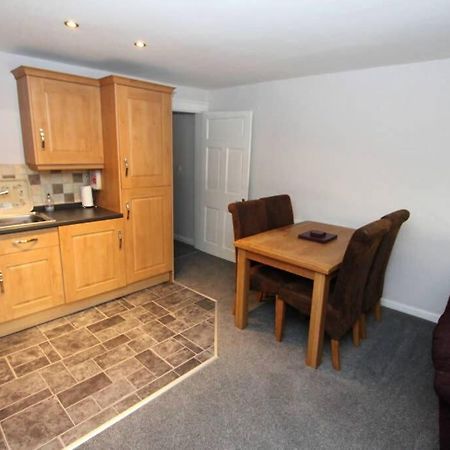 Top Floor Character Apartment In The Heart Of The City Centre Chester Eksteriør billede