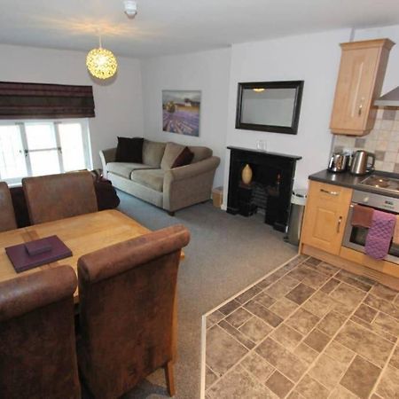 Top Floor Character Apartment In The Heart Of The City Centre Chester Eksteriør billede